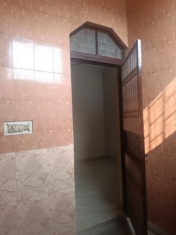 Building Lobby in 1 BHK Builder Floor at Palam Vihar – for Rent