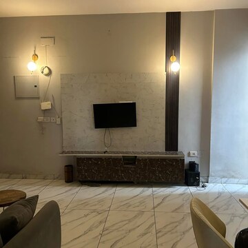 Bathroom in 3 BHK Apartment at Supertech Crown Town, Sector 74 – for Rent