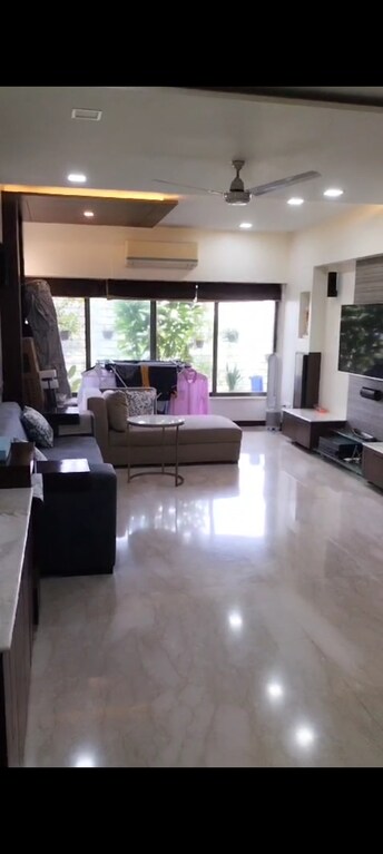 2 BHK Apartment For Rent in Esha Ekta Apartment Worli Mumbai  8058129