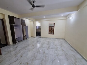 Room in 1 BHK Builder Floor at Palam Vihar – for Rent