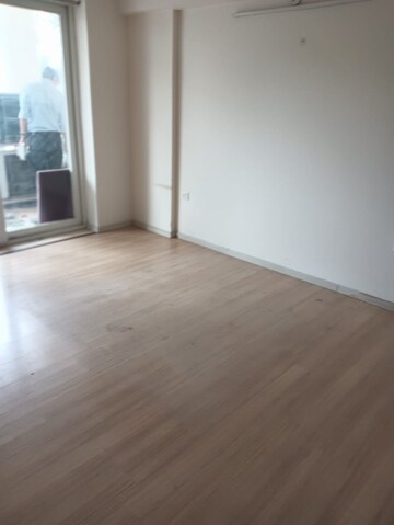 Room in 3 BHK Apartment at Spaze Privy AT4, Sector 84 – for Rent
