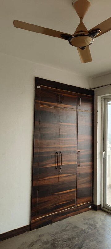 Room in 2 BHK Apartment at Ansal Royal Heritage, Sector 70 – for Rent