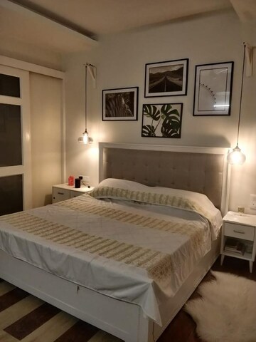Bedroom in 2.5 BHK Apartment at Greater Kailash ii – for Rent