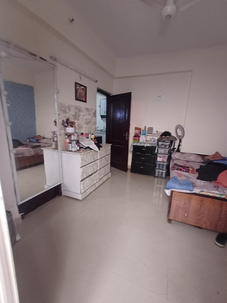 Living Room, amrapali-zodiac 3 Bedroom 1325 Sq.Ft. Apartment In Sector 120 Noida 8058234