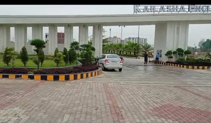 Plot For Sale in Kailasha Enclave
