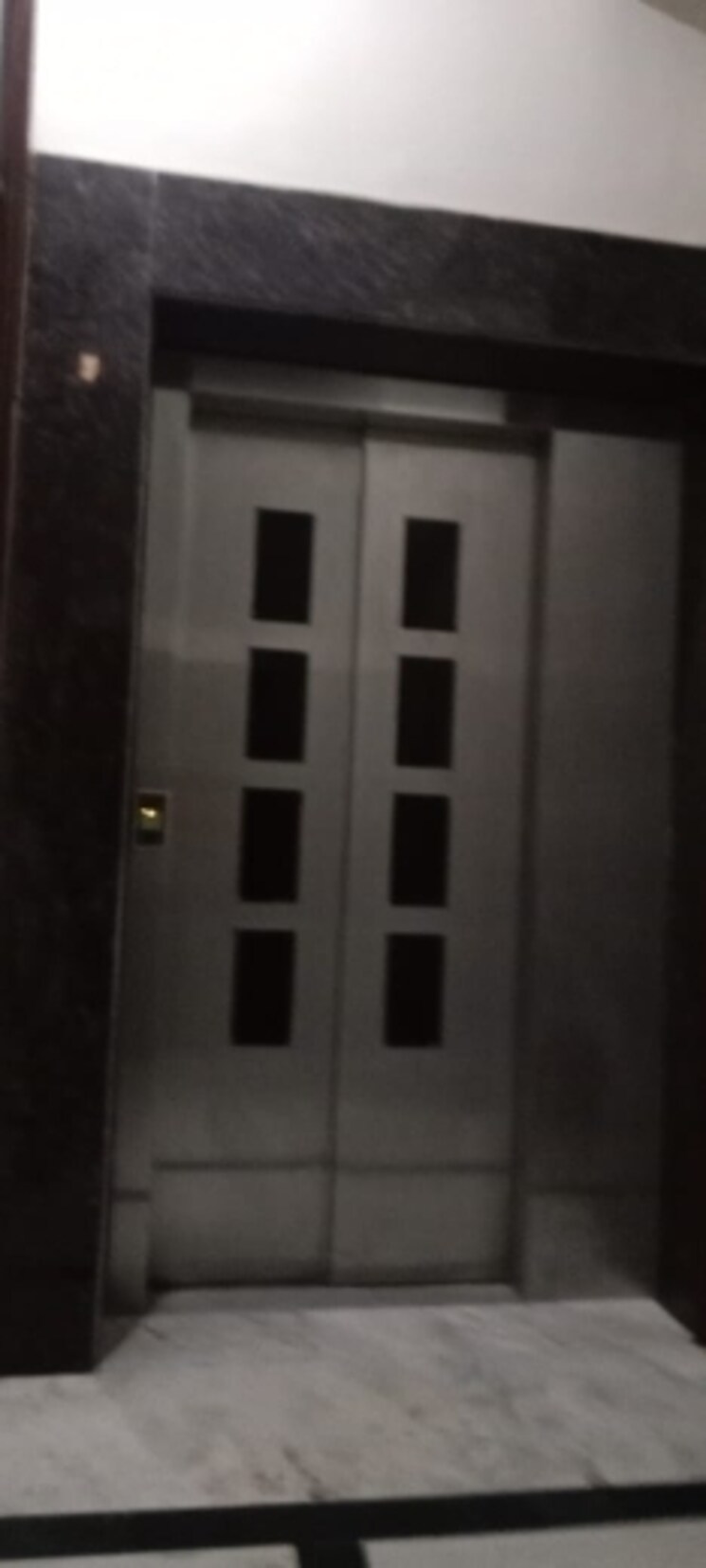 undefined, new friends colony 6 Bedroom 511 Sq.Yd. Independent House In New Friends Colony Delhi 8058265