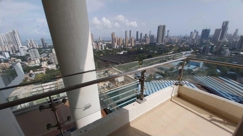 3 BHK + Servant Room Apartment For Sale in Indiabulls Sky Forest