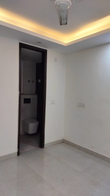 Room in 2 BHK Builder Floor at Ignou Road – for Rent