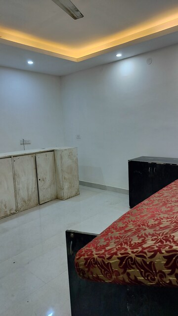 Bedroom in 2 BHK Builder Floor at Ignou Road – for Rent