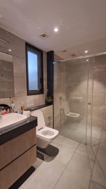 Bathroom in 4 BHK Apartment at Rustomjee Crown, Prabhadevi – for Rent