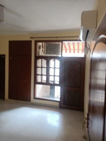 Room in 3 BHK Apartment at Greater Kailash I – for Rent