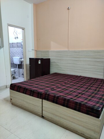 Bedroom in 1 RK Independent House at Unitech Arcadia, South City 2 – for Rent