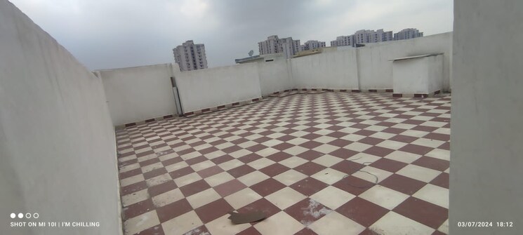 Terrace, sunny enclave 3 Bedroom 125 Sq.Yd. Apartment In Sunny Enclave Mohali 8058333