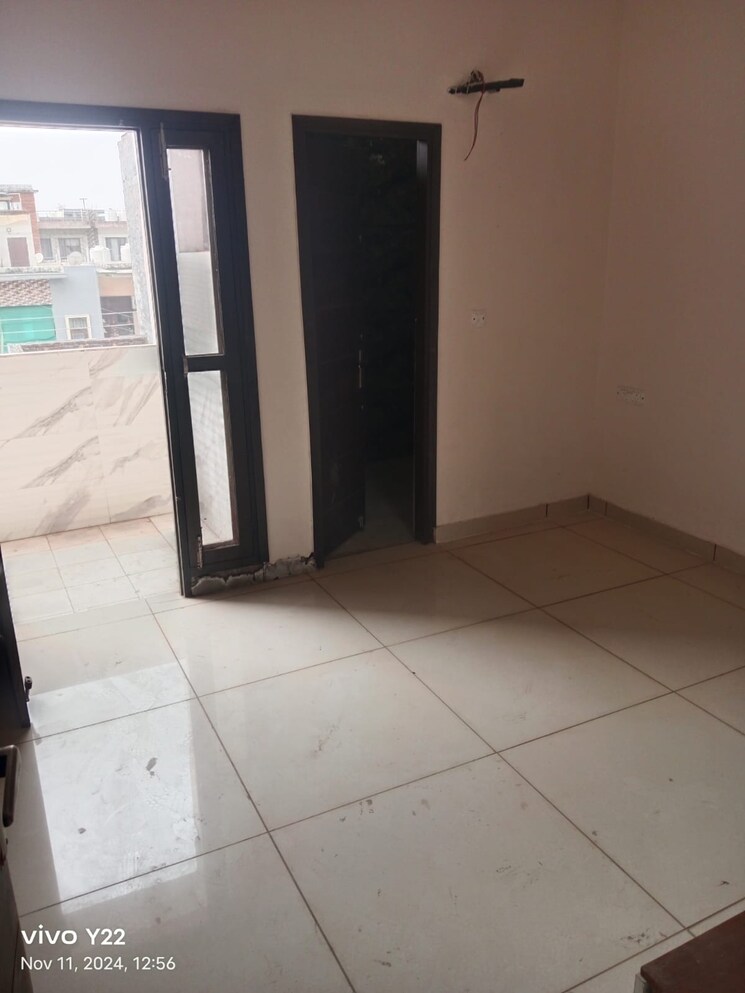 Room, sunny enclave 3 Bedroom 125 Sq.Yd. Apartment In Sunny Enclave Mohali 8058333