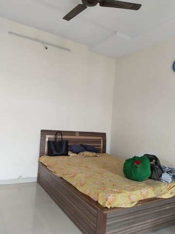 Bedroom in 3 BHK Apartment at VS Empire Estate, Kharghar – for Rent