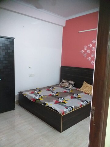 Bedroom in 3.5 BHK Builder Floor at Super MIG, Sector 105 – for Rent