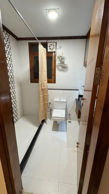 Bathroom in 4 BHK Apartment at Malcha Marg – for Rent