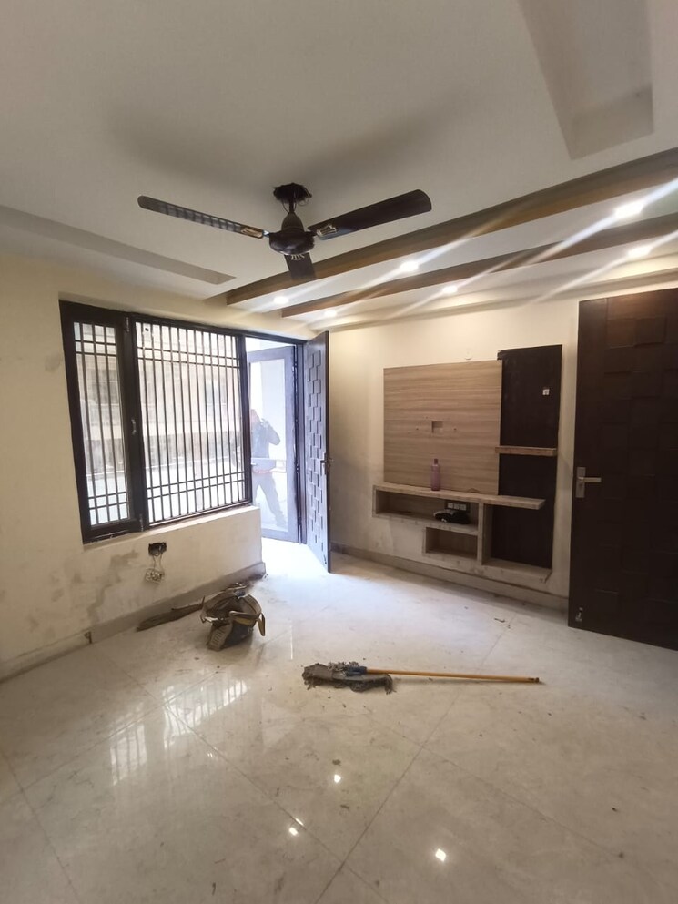 Room, sector 43 4 Bedroom 275 Sq.Ft. Builder Floor In Sector 43 Faridabad 8058371