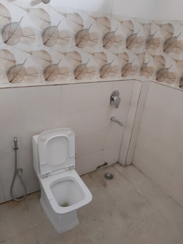 Bathroom in 1 BHK Apartment at M2K Aura, Sector 47 – for Rent