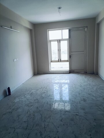 Room in 3 BHK Apartment at TDI The Retreat, Sector 89 – for Rent