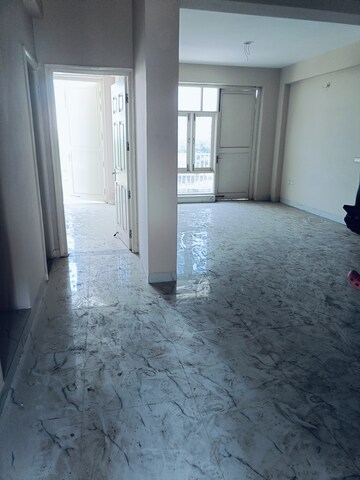 Room in 3 BHK Apartment at TDI The Retreat, Sector 89 – for Rent