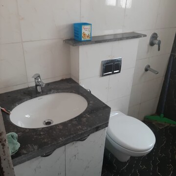 Bathroom in 3 BHK Builder Floor at BPTP Amstoria, Sector 102 – for Sale