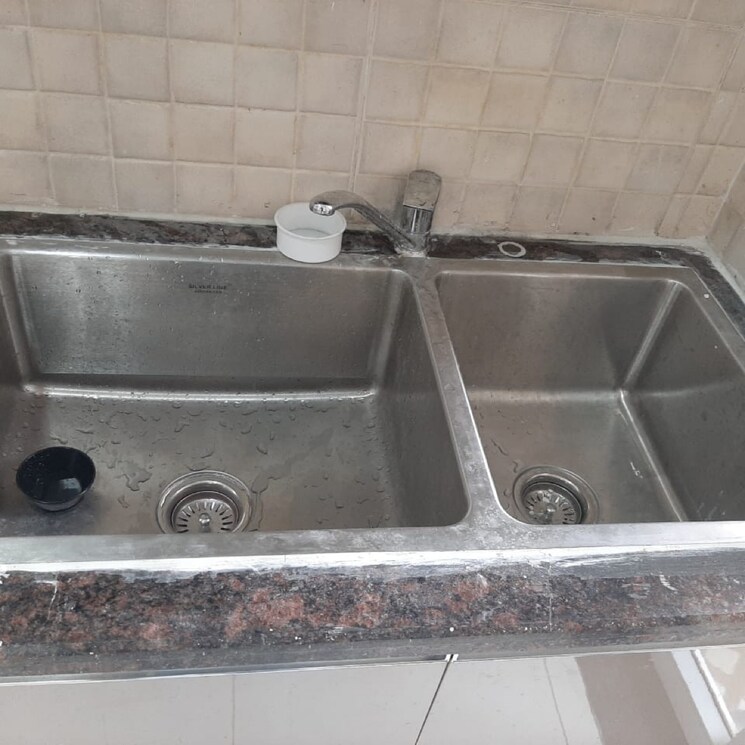 Bathroom, bptp-amstoria 3 Bedroom 2229 Sq.Ft. Builder Floor In Sector 102 Gurgaon 8058533