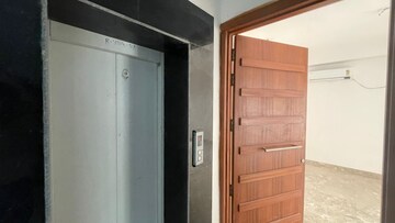 Building Lobby in 4 BHK Apartment at SS Linden, Sector 84 – for Sale