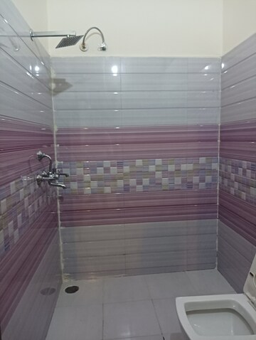 Bathroom in 3 BHK Builder Floor at Guru Nanak Enclave, Dhakoli Village – for Sale