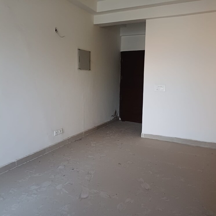 Room, amrapali-zodiac 2.5 Bedroom 1075 Sq.Ft. Apartment In Sector 120 Noida 8058582