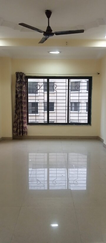 Room in 1 BHK Apartment at Sapphire Lakeside, Powai – for Rent