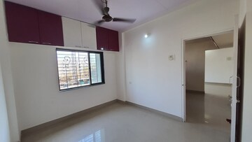 Room in 1 BHK Apartment at Sapphire Lakeside, Powai – for Rent