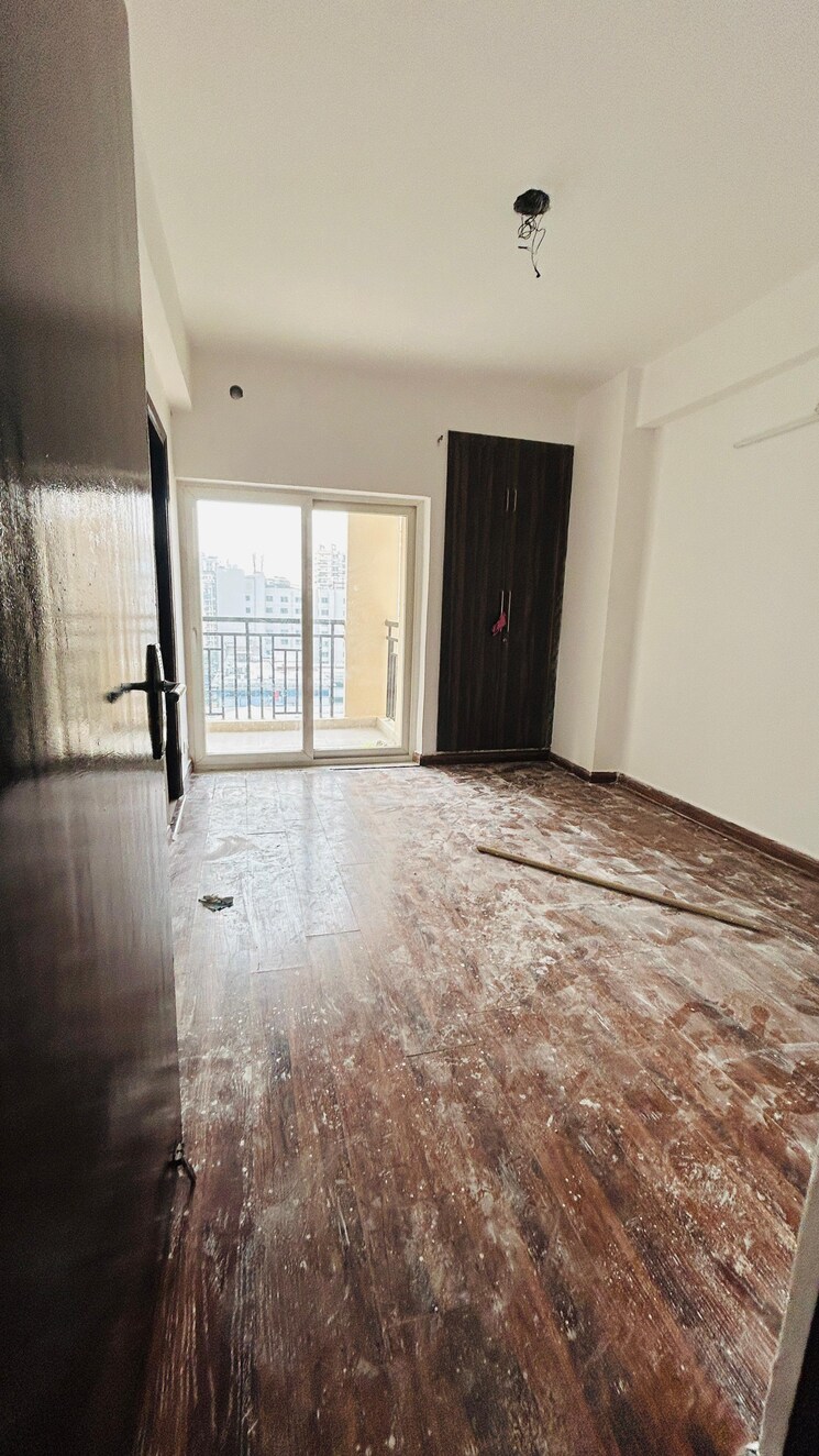 Room, nirala-estate-ii 3 Bedroom 1225 Sq.Ft. Apartment In Tech Zone 4 Greater Noida Greater Noida 8058634