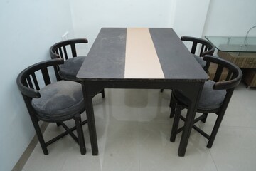 Room in  Pg at Santacruz West – for Rent
