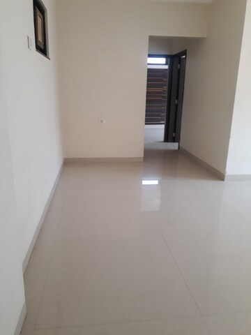 Room in 2 BHK Apartment at K Raheja Interface Heights, Malad West – for Sale