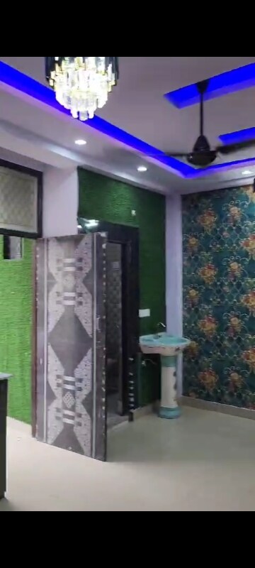 Furnished Amenities in 2 BHK Builder Floor at Gaur City 4th Avenue, Sector 4 Greater Noida – for Sale