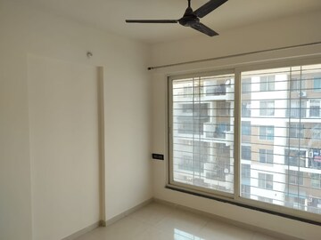 Room in 2 BHK Apartment at Shree Signature Park, Wakad – for Rent