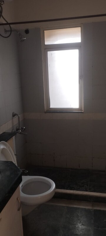 Bathroom in 3 BHK Apartment at DLF Regency Park I, Dlf Phase iv – for Rent