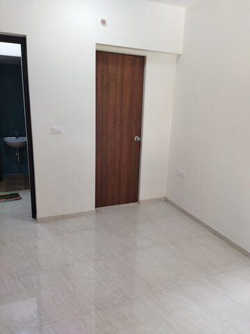 Room in 2 BHK Apartment at Sant Nagar – for Rent