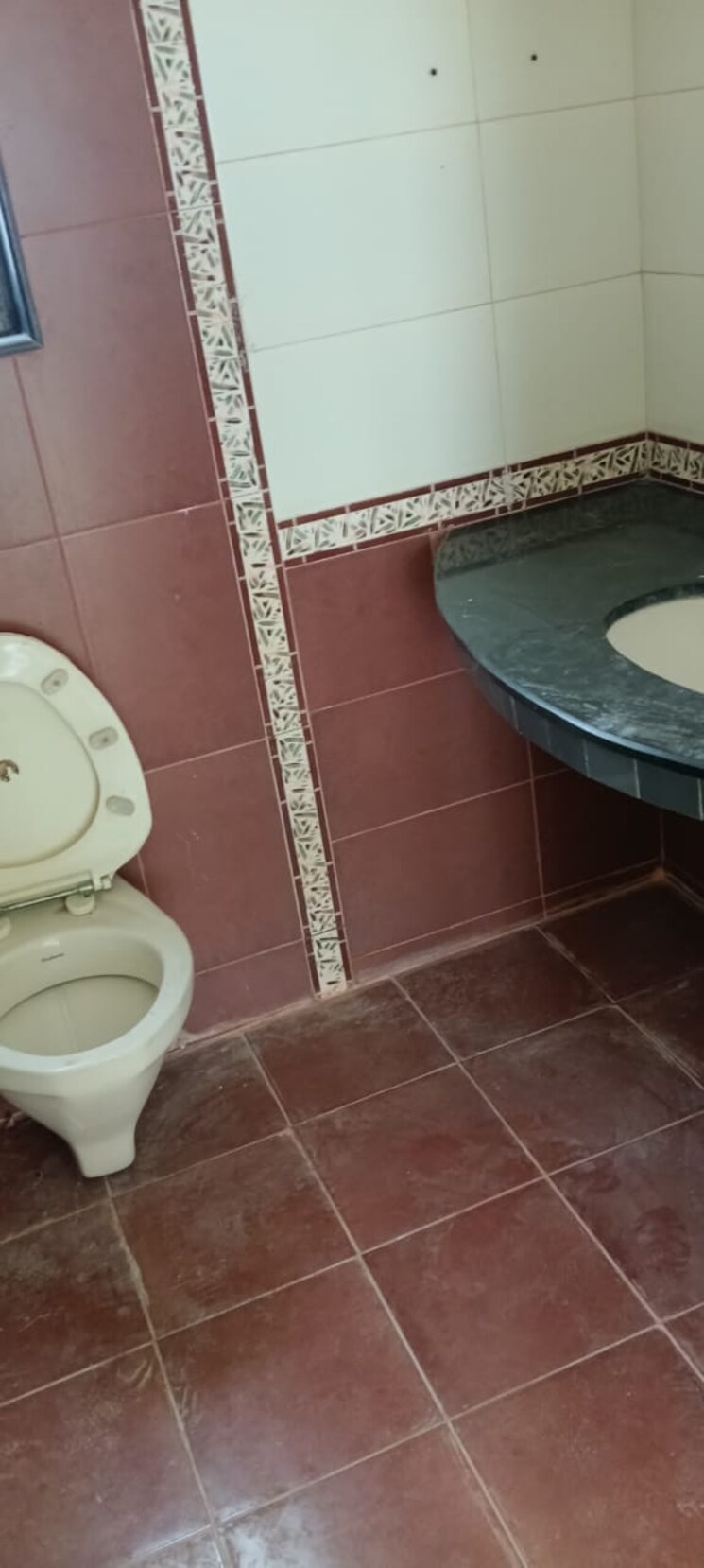 Bathroom, bramha-sun-city-phase-ii 3 Bedroom 1780 Sq.Ft. Apartment In Kalyani Nagar Pune 8058909