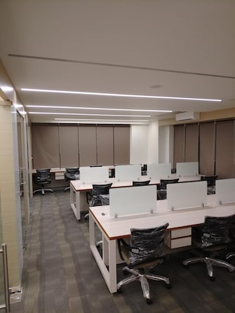 Commercial Office Space 1900 Sq.Ft. For Rent in Sindhubhavan Ahmedabad  8058918