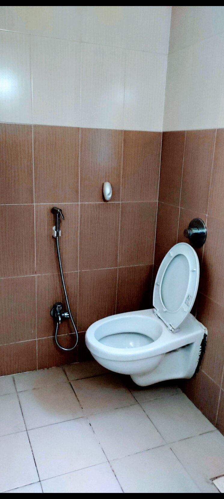 Bathroom, kumar-atman 2 Bedroom 895 Sq.Ft. Apartment In Baner Pune 8058932