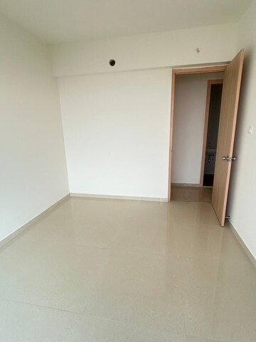 Room in 2 BHK Apartment at Rajesh Raj Infinia, Malad West – for Rent