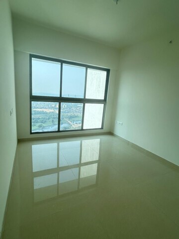 Room in 2 BHK Apartment at Rajesh Raj Infinia, Malad West – for Rent