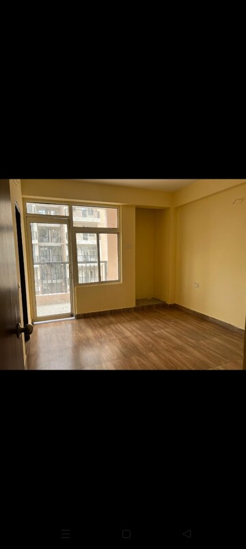 Room in 1 BHK Apartment at Nilaya Greens, Raj Nagar Extension – for Rent