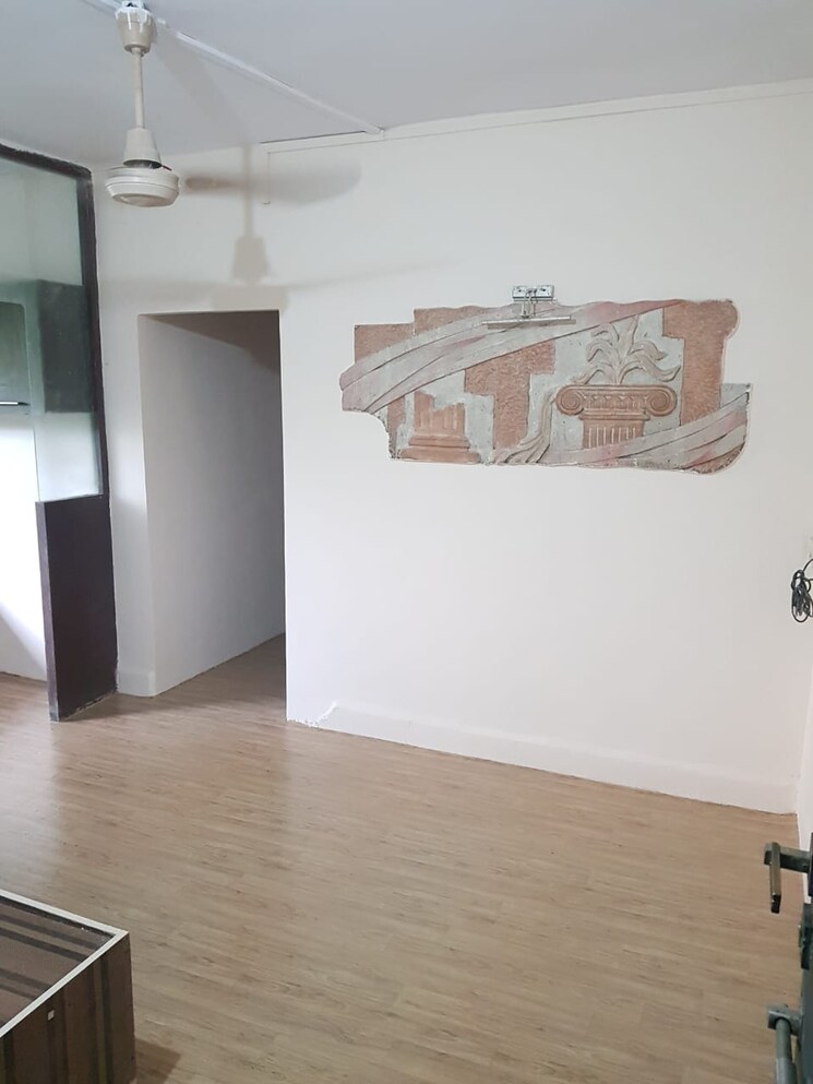 Room, naupada 1 Bedroom 520 Sq.Ft. Apartment In Naupada Thane 8058947