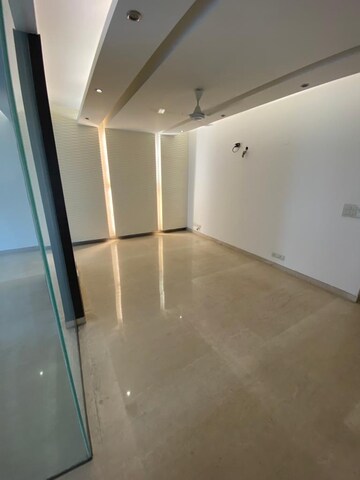 Room in 4 BHK Apartment at East Of Kailash – for Sale