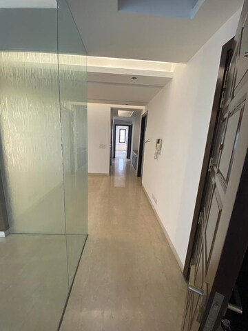 Room in 4 BHK Apartment at East Of Kailash – for Sale