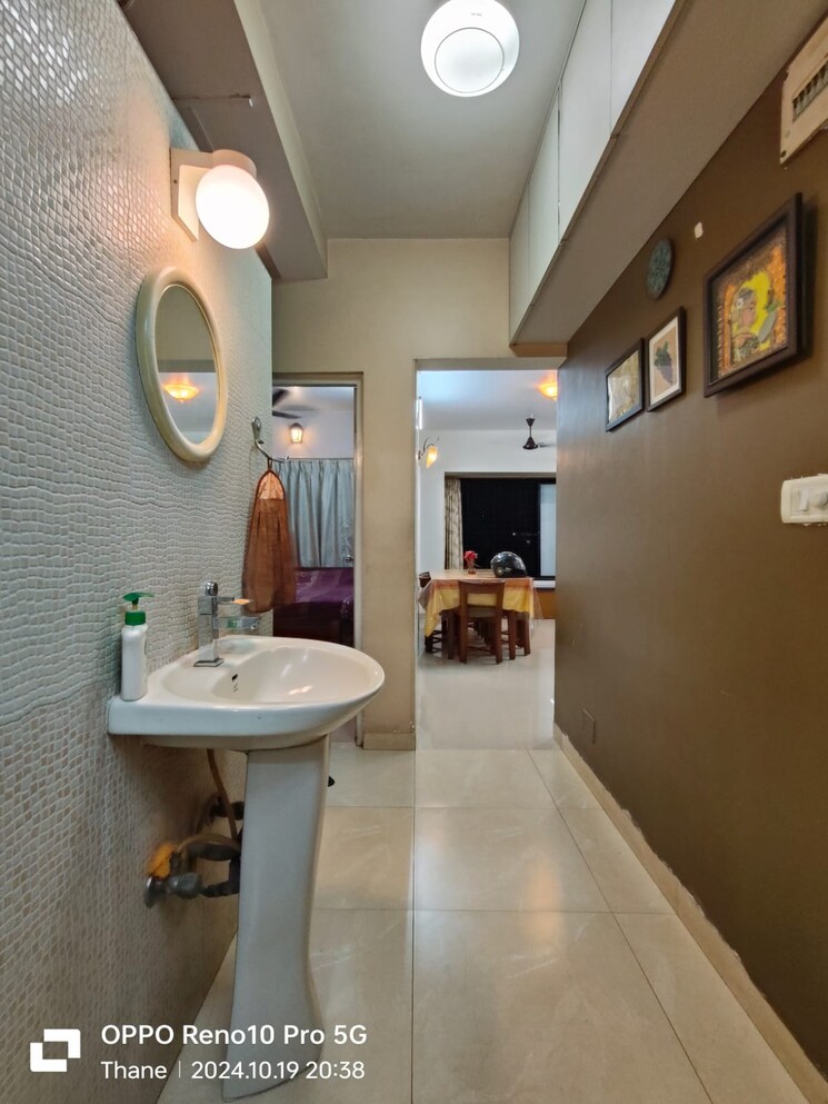 Bathroom, vijay-chs 2 Bedroom 820 Sq.Ft. Apartment In Panch Pakhadi Thane 8058963