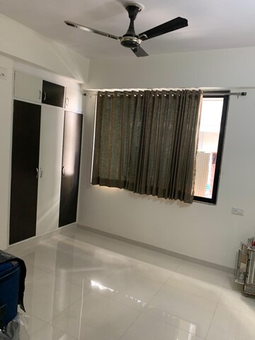 Room in 3 BHK Apartment at Sola – for Sale